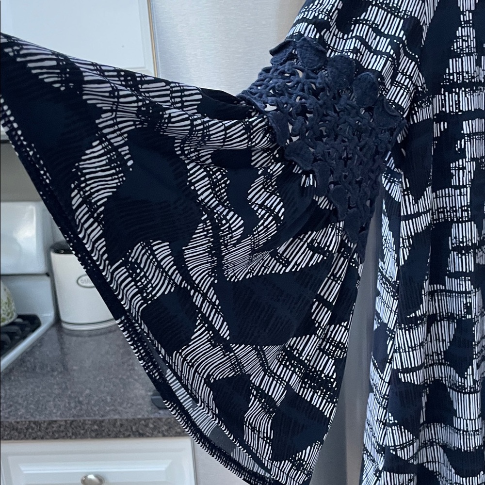 Alfani Navy and White Abstract Blouse - Picture 8 of 11